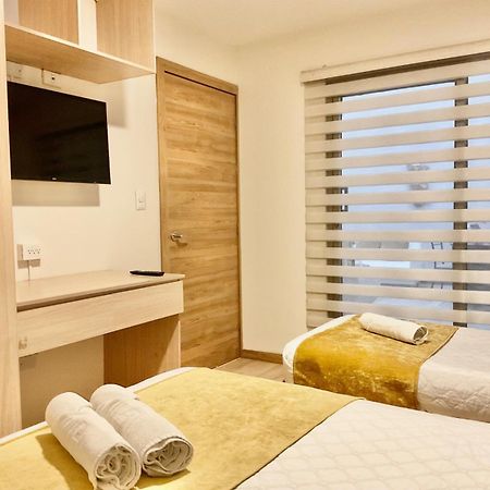 Hotel Brist0L Suites Centro Historico Cuenca Bagian luar foto