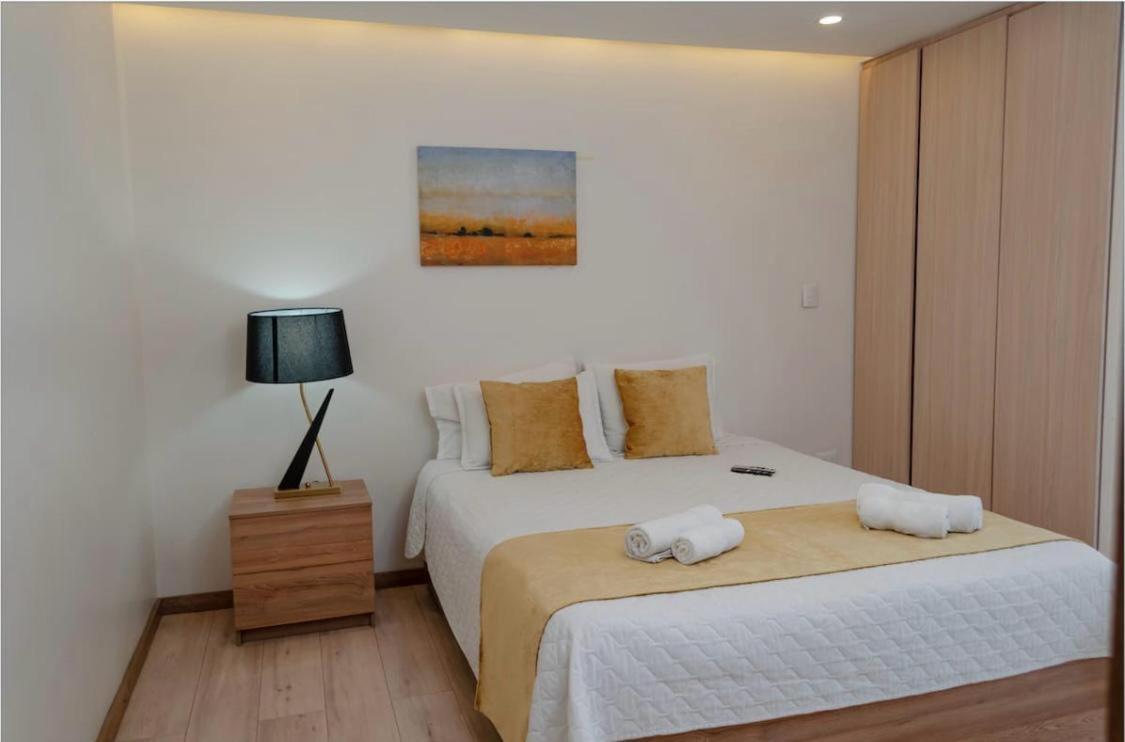 Hotel Brist0L Suites Centro Historico Cuenca Bagian luar foto