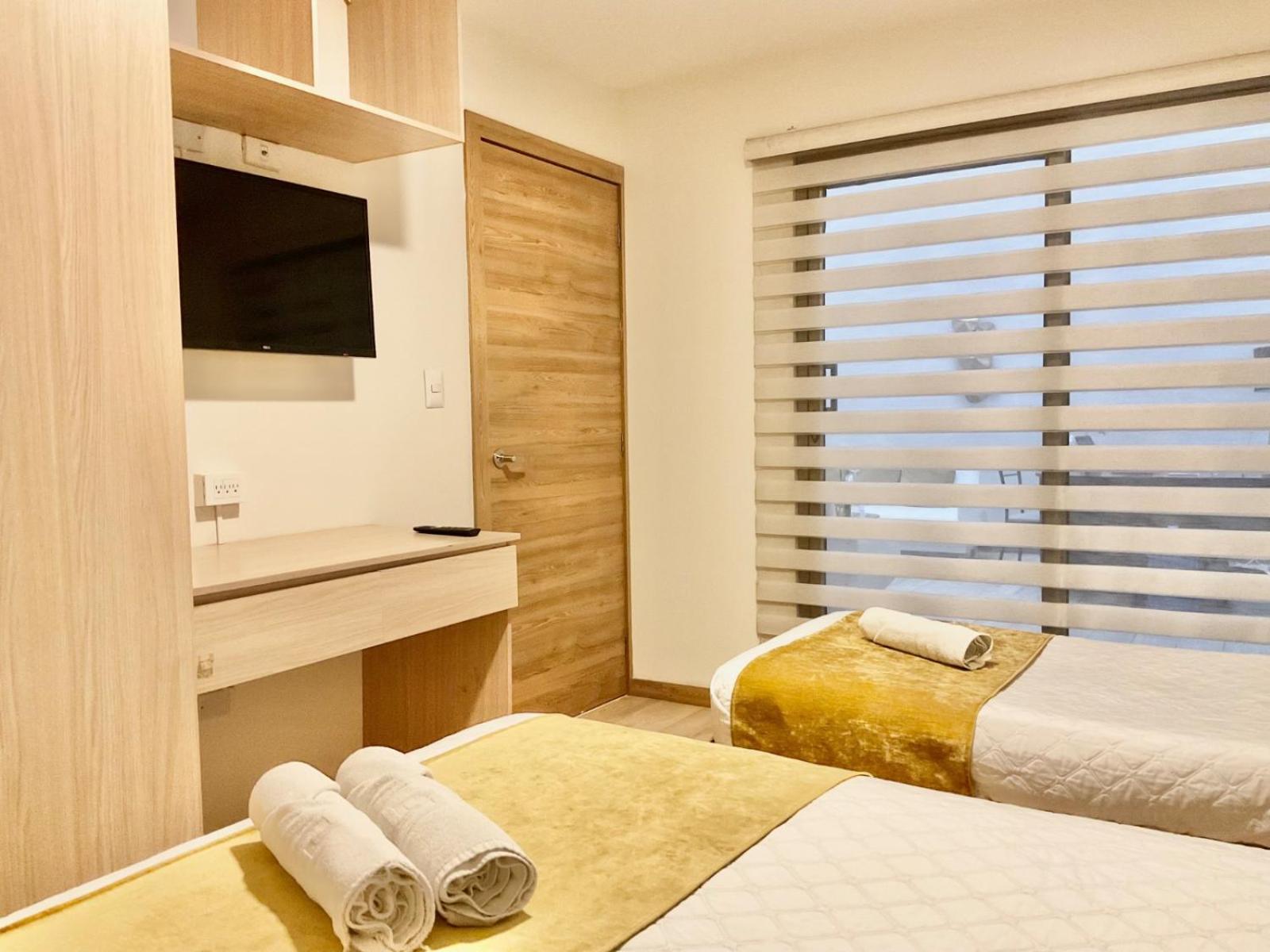 Hotel Brist0L Suites Centro Historico Cuenca Bagian luar foto