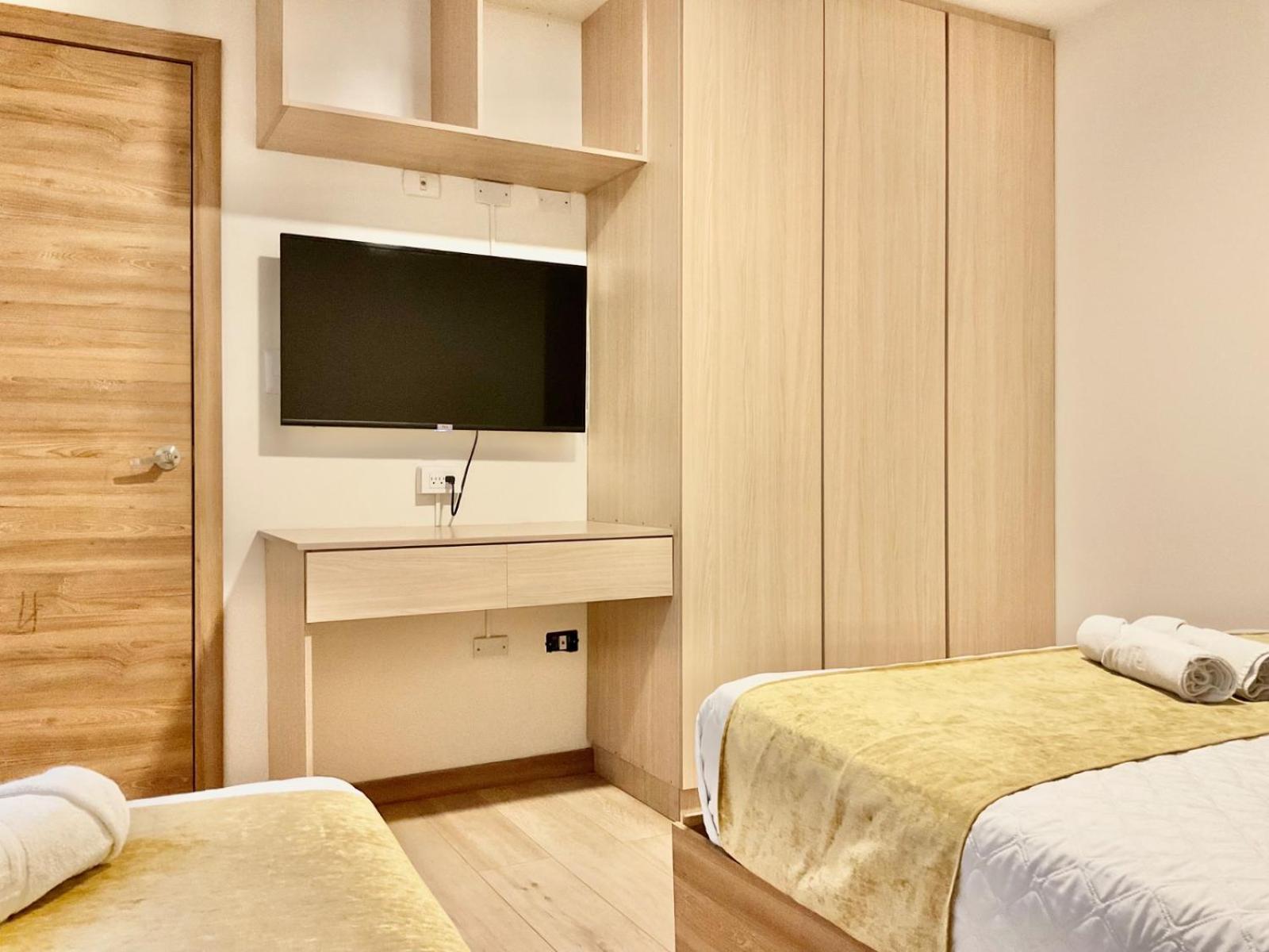 Hotel Brist0L Suites Centro Historico Cuenca Bagian luar foto