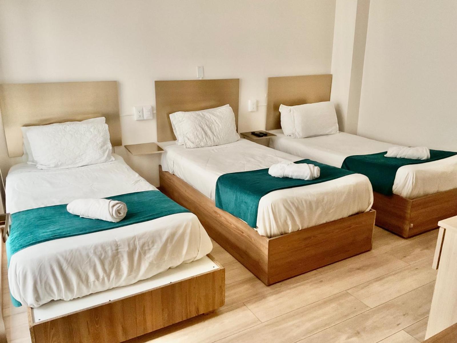 Hotel Brist0L Suites Centro Historico Cuenca Bagian luar foto