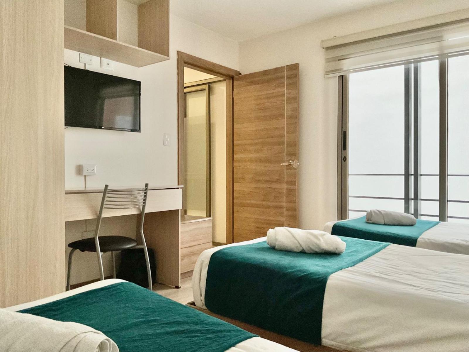 Hotel Brist0L Suites Centro Historico Cuenca Bagian luar foto