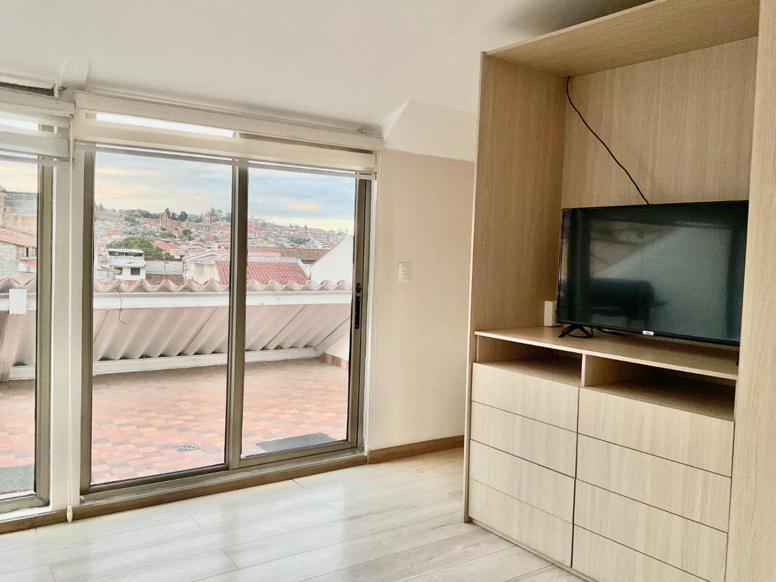 Hotel Brist0L Suites Centro Historico Cuenca Bagian luar foto
