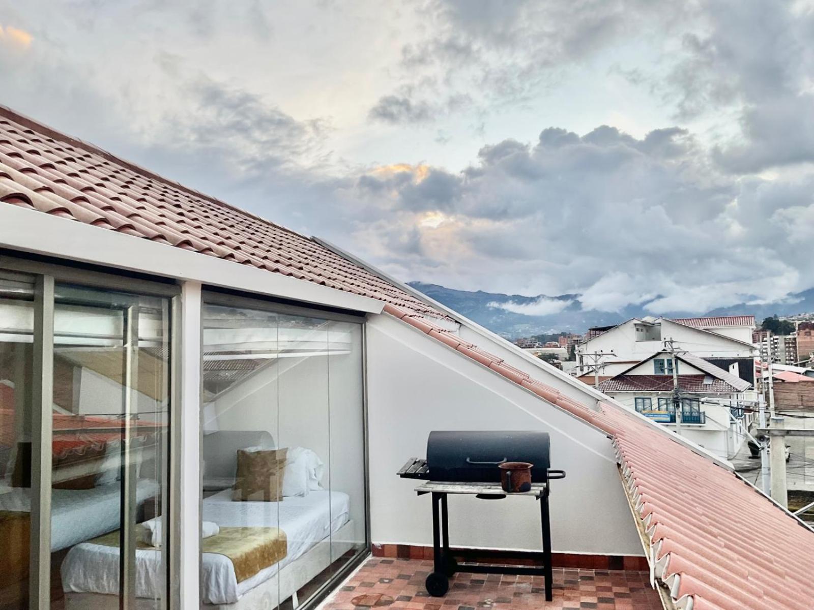 Hotel Brist0L Suites Centro Historico Cuenca Bagian luar foto