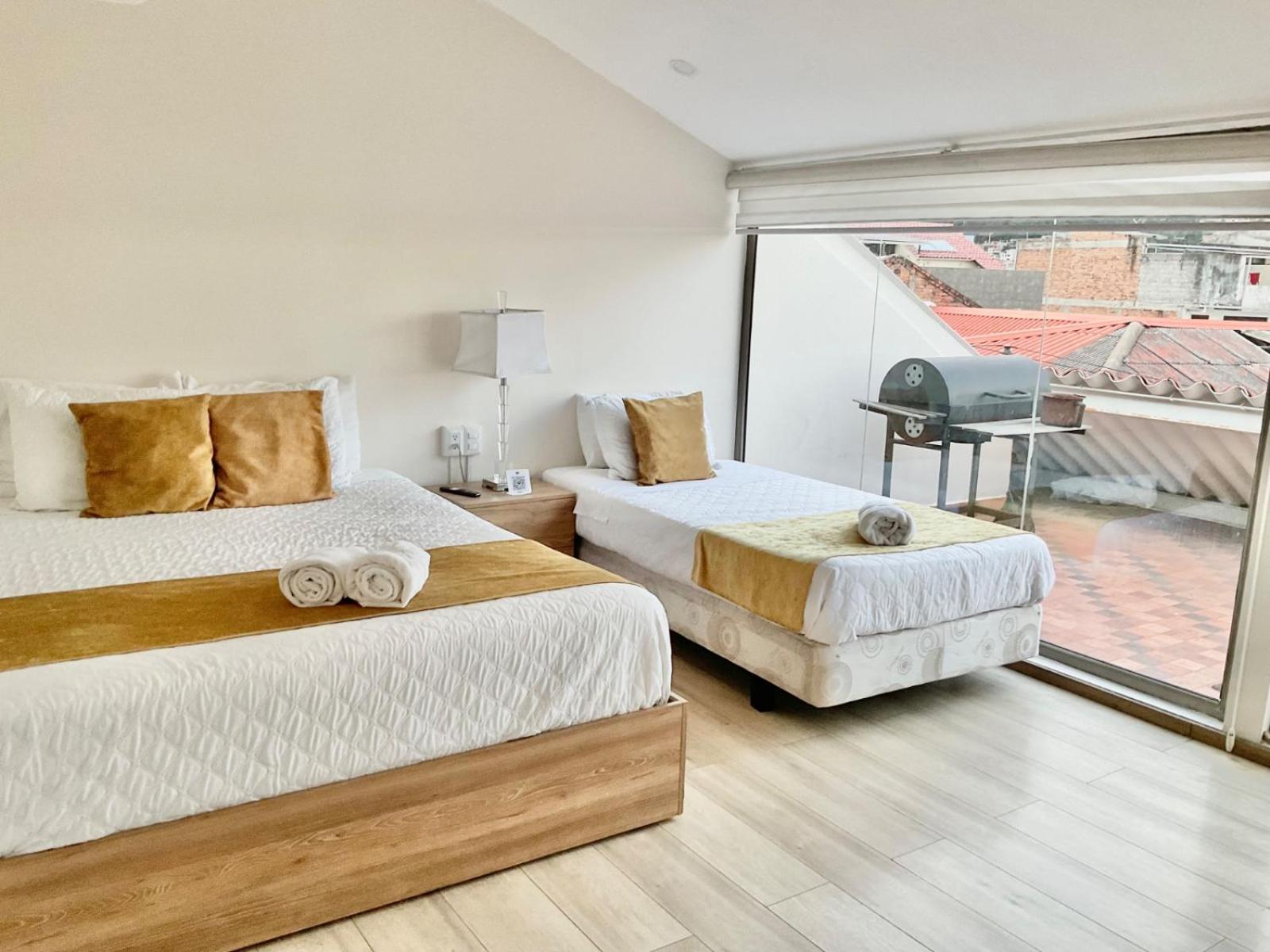 Hotel Brist0L Suites Centro Historico Cuenca Bagian luar foto