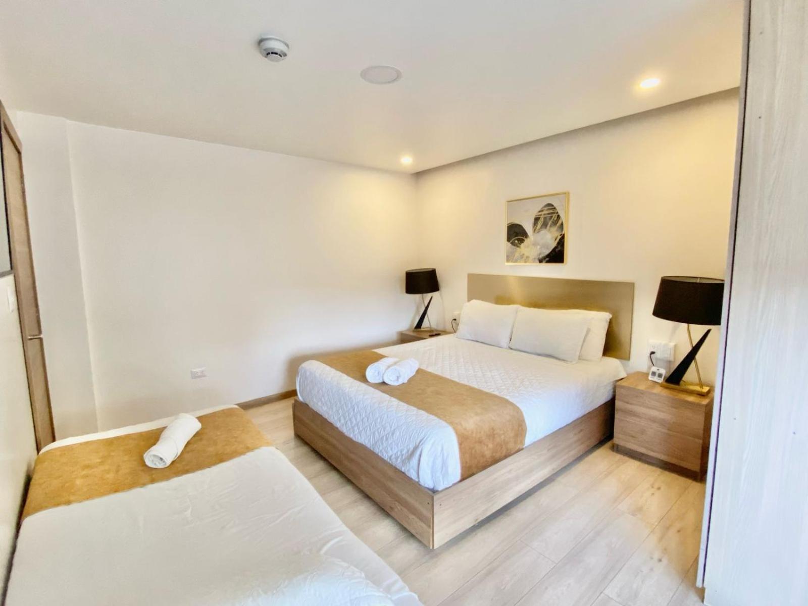Hotel Brist0L Suites Centro Historico Cuenca Bagian luar foto
